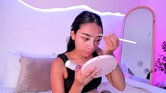 MissPocahontass online show from 11-06-25, 12:06