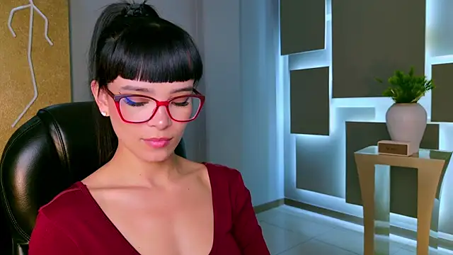 AgathaKondo  online show from 01-13-26, 08:47