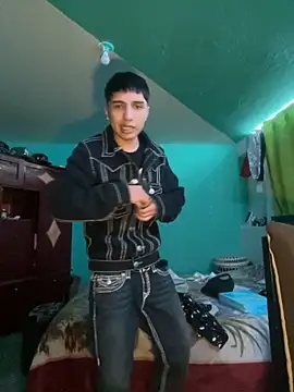 Snapshot of pabonsito chatting on 09-09-25, 03:17 pabonsito online show from 09-09-25, 03:17