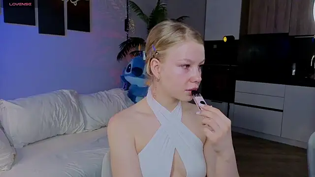 emilyshepar d online show from 06-05-26, 02:51