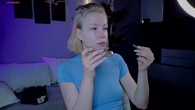 emilyshepar d online show from 07-08-26, 01:21