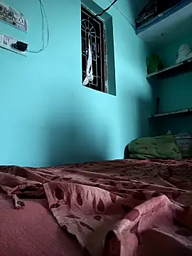 RAYI Queen 4 online show from 02-25-26, 10:03