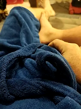 Snapshot of hubbyfun19 chatting on 12-20-25, 03:46 hubbyfun19 online show from 12-20-25, 03:46