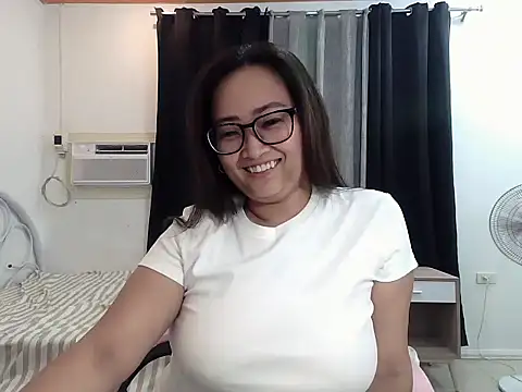Wetmedaddyxxx online show from 06-13-26, 12:47