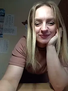 Ami Foxy online show from 05-19-26, 09:48