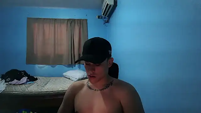 Snapshot of Jaket_lovers chatting on 10-13-25, 06:41 Jaket lovers online show from 10-13-25, 06:41