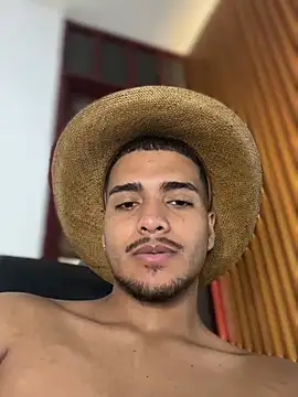 Snapshot of michel_g1 chatting on 03-01-26, 10:45 michel g1 online show from 03-01-26, 10:45