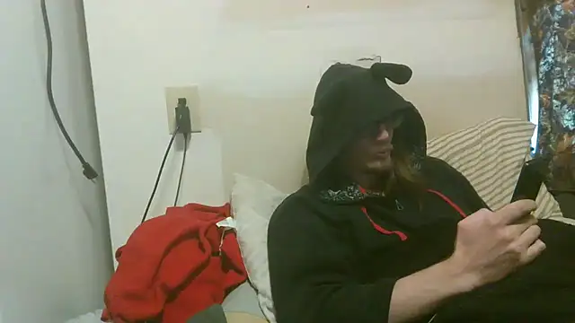 Snapshot of dandonn chatting on 02-08-26, 01:58 dandonn online show from 02-08-26, 01:58