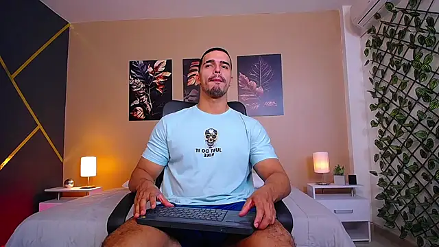 ChristopherBlack  online show from 10-18-25, 01:01