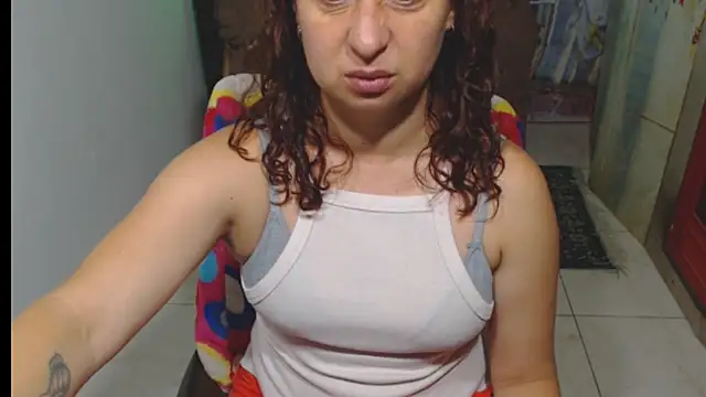 Milf Valeria online show from 11-27-25, 01:46