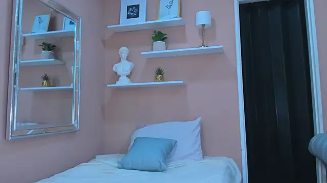 MaxiWildd online show from 03-14-26, 01:05