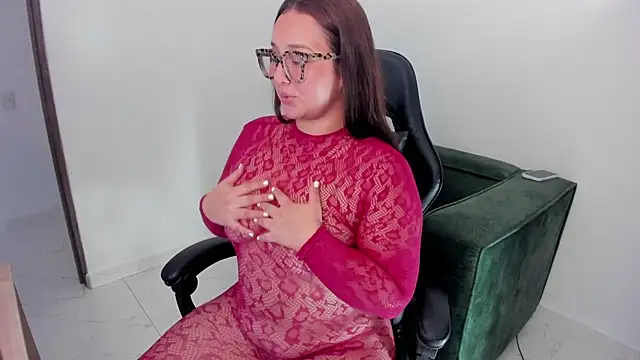 Kyleighc online show from 04-27-26, 10:08