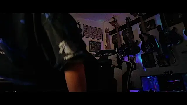 TheSlutMuffin online show from 12-05-25, 05:27