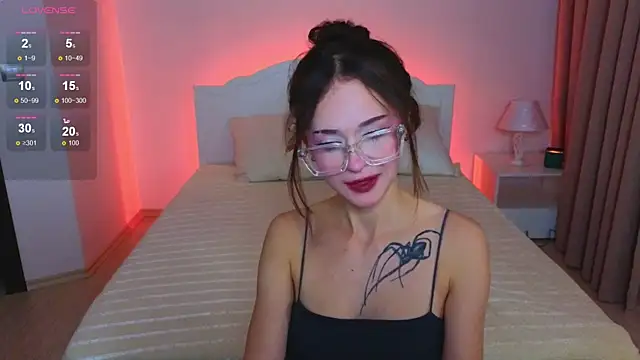 Snapshot of Adetta chatting on 09-15-25, 10:26 Adetta online show from 09-15-25, 10:26