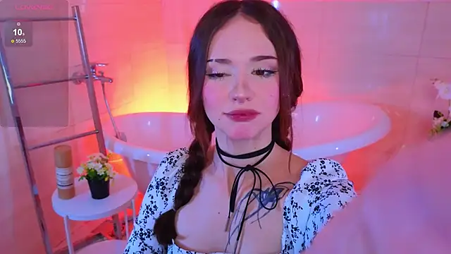 Snapshot of Adetta chatting on 09-23-25, 01:03 Adetta online show from 09-23-25, 01:03