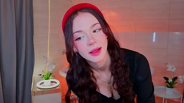 Snapshot of Adetta chatting on 04-30-26, 03:13 Adetta online show from 04-30-26, 03:13