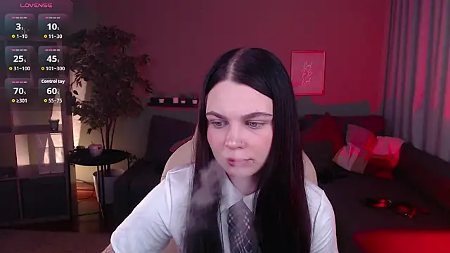 Michela Fruet online show from 09-10-25, 12:21