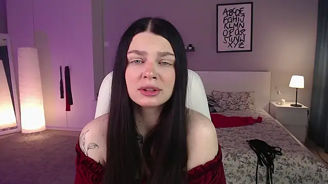 Michela Fruet online show from 11-08-25, 01:06