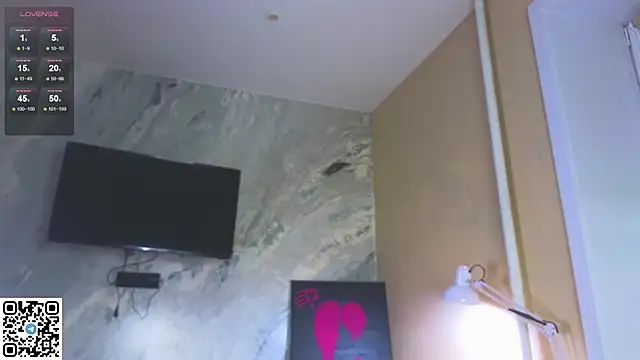 miss bubbles  online show from 11-10-25, 12:31