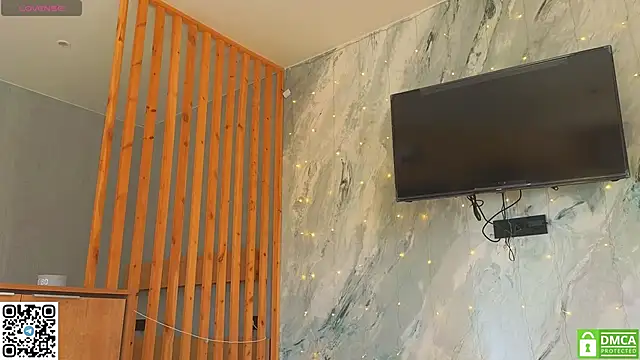 miss bubbles  online show from 05-27-26, 01:35
