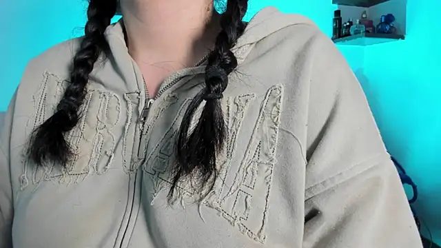 snow doll online show from 10-23-25, 06:13