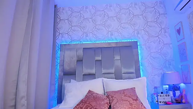 AlliceWinter online show from 09-23-25, 11:35