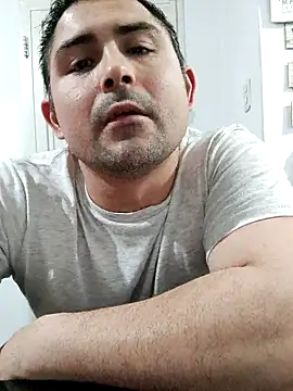 Bradd 32 online show from 10-01-25, 03:56