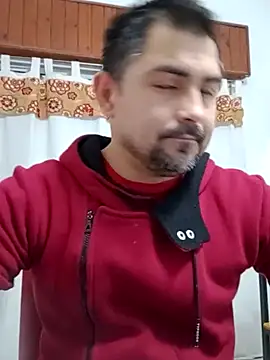 Snapshot of Bradd_32 chatting on 06-27-26, 11:15 Bradd 32 online show from 06-27-26, 11:15