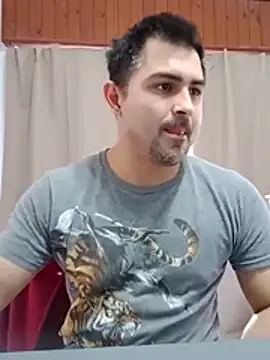 Snapshot of Bradd_32 chatting on 07-06-26, 04:53 Bradd 32 online show from 07-06-26, 04:53