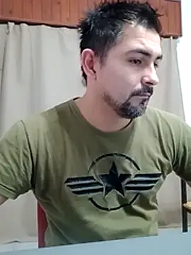 Snapshot of Bradd_32 chatting on 07-15-26, 11:37 Bradd 32 online show from 07-15-26, 11:37