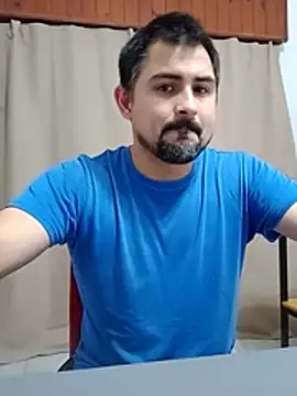 Snapshot of Bradd_32 chatting on 07-23-26, 02:53 Bradd 32 online show from 07-23-26, 02:53
