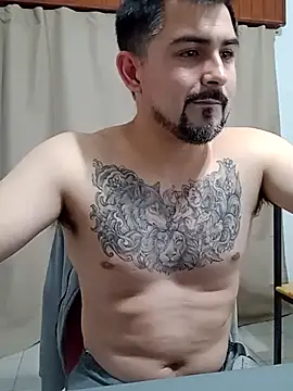 Snapshot of Bradd_32 chatting on 08-04-26, 03:21 Bradd 32 online show from 08-04-26, 03:21