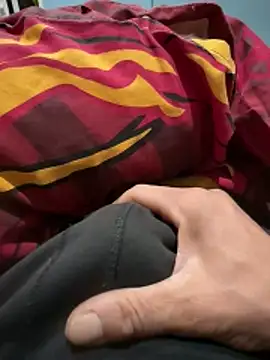 Snapshot of adiluci1 chatting on 03-21-26, 07:28 adiluci1 online show from 03-21-26, 07:28