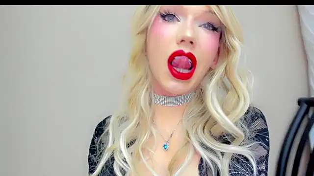 Snapshot of Mia_Miss_Sensual chatting on 02-23-26, 11:35 Mia Miss Sensual online show from 02-23-26, 11:35