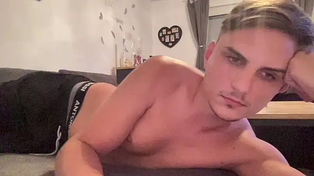 Sweetbooy90 online show from 09-21-25, 03:13