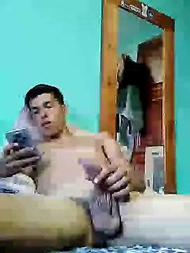 Snapshot of frankitocam4 chatting on 02-08-26, 10:24 frankitocam4 online show from 02-08-26, 10:24