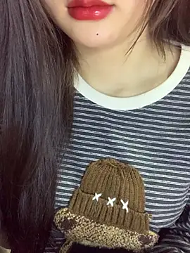 Linhtruong  online show from 01-11-26, 04:28