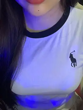 Linhtruong  online show from 04-07-26, 02:01