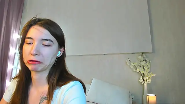 Adelina Bliss online show from 04-05-26, 01:03