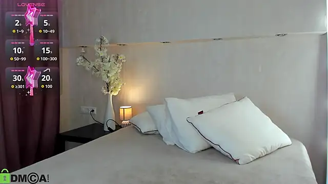 Adelina Bliss online show from 06-06-26, 01:11
