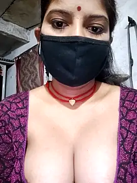Daisygirl9 online show from 05-08-26, 10:59