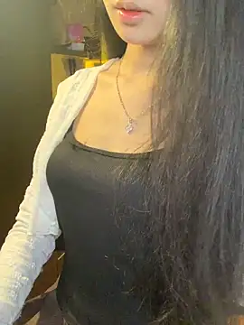 Nhinhi18 online show from 04-21-26, 03:17