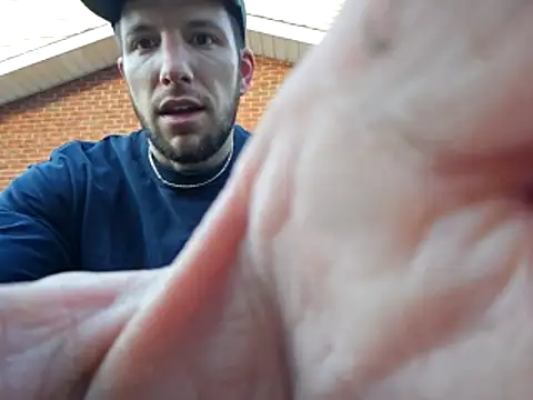 Snapshot of sloppytopkins chatting on 03-15-26, 12:33 sloppytopkins online show from 03-15-26, 12:33