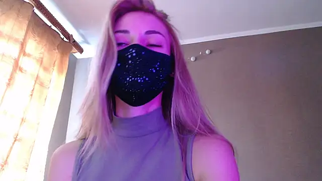 Snapshot of Iris_lave chatting on 09-14-25, 11:20 Iris lave online show from 09-14-25, 11:20