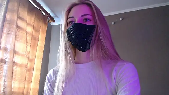 Snapshot of Iris_lave chatting on 09-21-25, 11:56 Iris lave online show from 09-21-25, 11:56