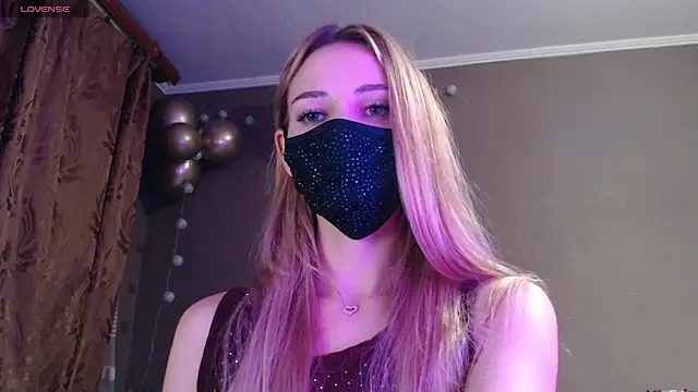 Snapshot of Iris_lave chatting on 11-07-25, 06:19 Iris lave online show from 11-07-25, 06:19