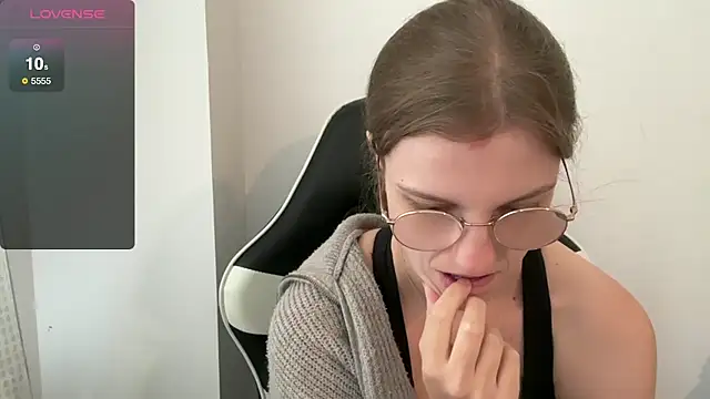 BustyKellyXXX online show from 11-13-25, 10:03