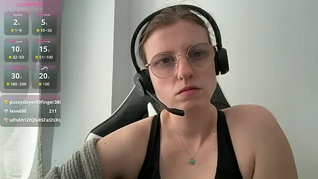 BustyKellyXXX online show from 05-04-26, 09:27