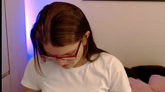 Snapshot of Camila-ventura chatting on 06-11-26, 01:09 Camila-ventura online show from 06-11-26, 01:09