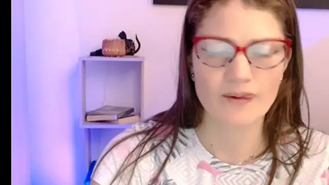 Snapshot of Camila-ventura chatting on 06-14-26, 12:07 Camila-ventura online show from 06-14-26, 12:07